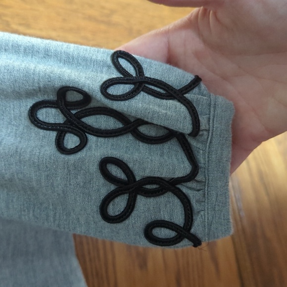 By Design Long Sleeve Blouse With Ribbon Neckline Detailing Size S - Picture 6 of 9